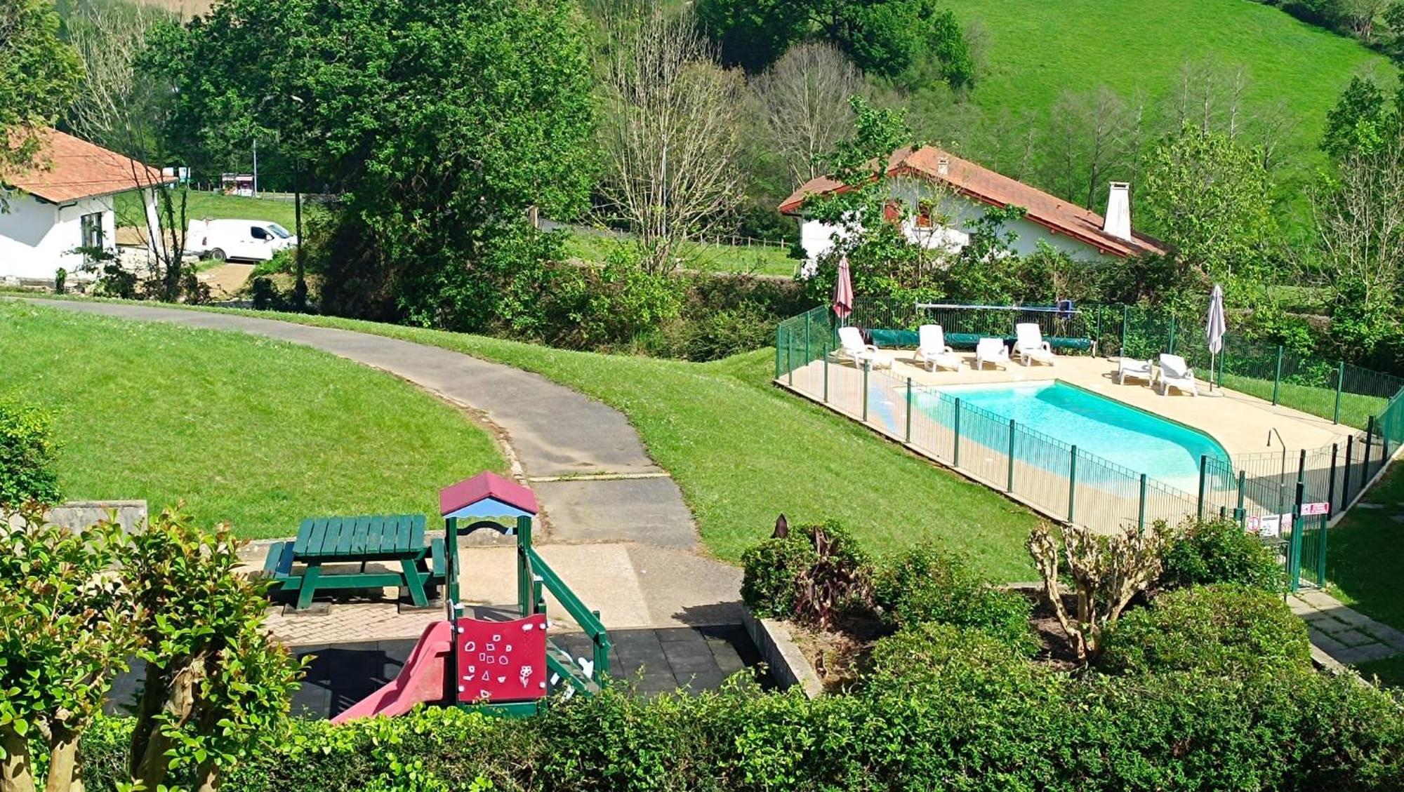Adour Piscine Vue Montagnes Souraïde Exterior foto
